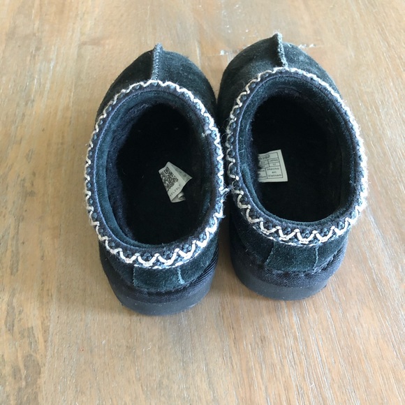 UGG bundle - Picture 6 of 7